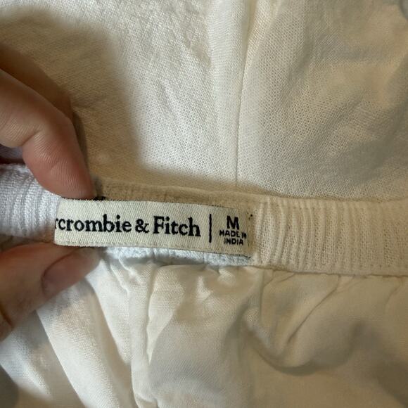 Abercrombie & Fitch Women White Shorts Ruffle Hem Linen Blend Medium Pull On - Picture 3 of 3